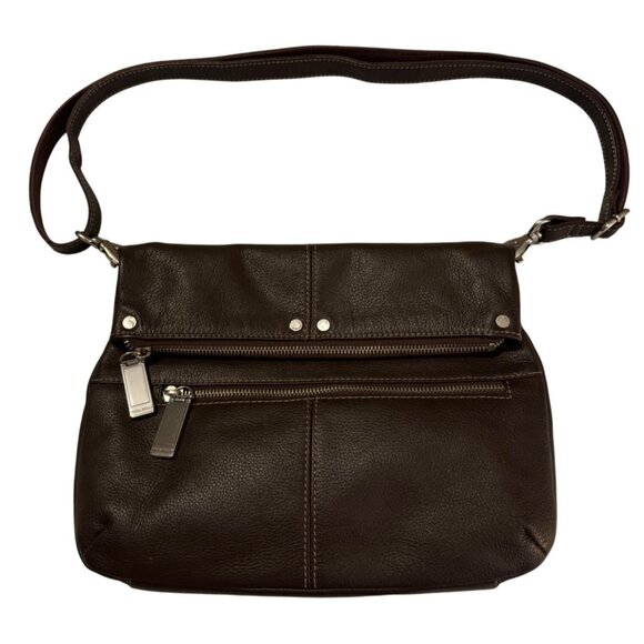 Tignanello Handbags - Tignanello Womens Leather Shoulder Bag With Zipper Pocket & Chain Pattern Lining
